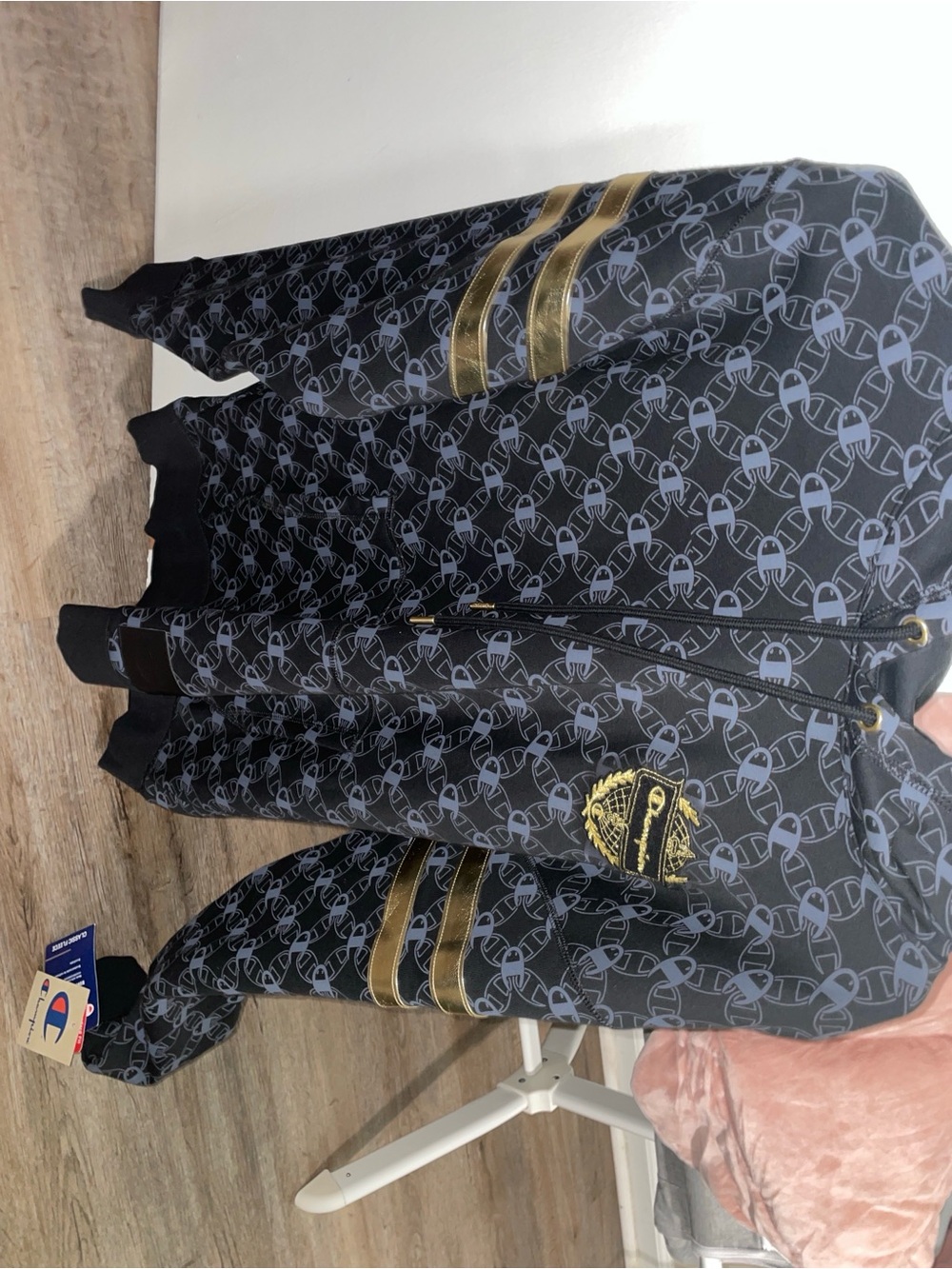 Mens Black and Gold Logo-Print hoodie